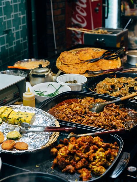 12 Traditional Indian Dishes You Should Try Atleast Once