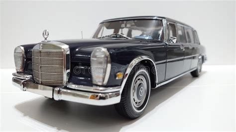 Cmc Scale Model Car Mercedes Benz S 600 Pullman Limousine Historic Retro Automobile Owned By