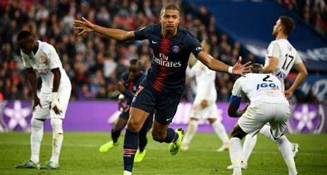 Latest psg news from goal.com, including transfer updates, rumours, results, scores and player interviews. Mbappe Scores Again As PSG Thrash Amiens - Channels Television