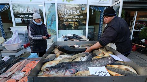 Изобилие от риба на Женския пазар за Никулден Сн 35 Фото галерии