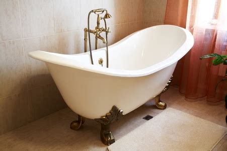 Read our guide to learn how much it costs to replace a bathtub, the different types of bathtub materials, and a whole lot more. How to Reglaze a Bathtub | DoItYourself.com