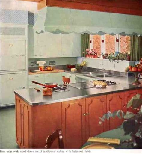 I have a kitchen with sc and would like to get them repainted. St. Charles steel kitchen cabinets: A look at their line ...