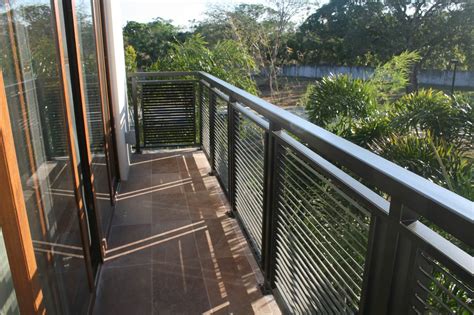 25 Modern Balcony Railing Design Ideas With Photos
