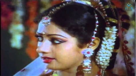 Bala Nagamma Movie Sridevi Romantic Scene Youtube