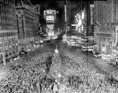 Midnight In Times Square The History Of New Years Eve In New York