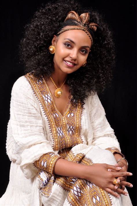 Recyceln Verbleibend Sich Ausruhen Eritrea Traditionelle Kleidung Slip
