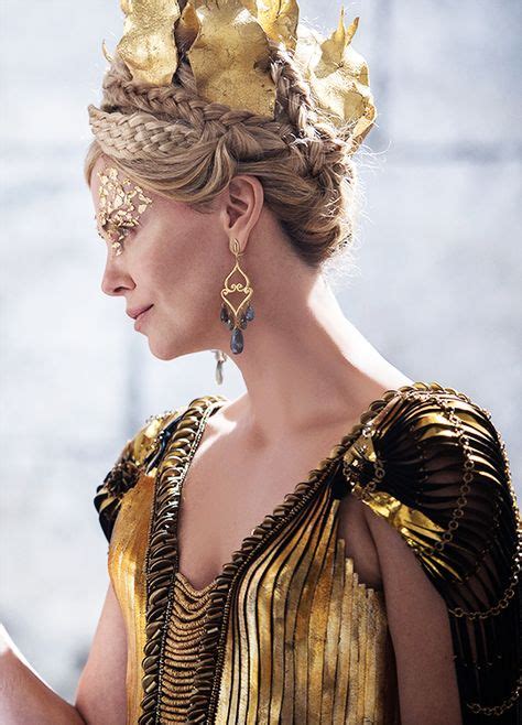 Charlize Theron As Queen Ravenna Film The Huntsman Winters War