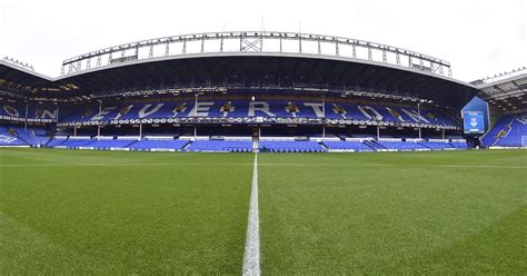 Everton's new stadium will deliver a £1bn boost to the city's economy and provide up to 15,000 jobs for local people (12,000 during the construction phase). Everton FC's new stadium tour will bring out the emotion ...