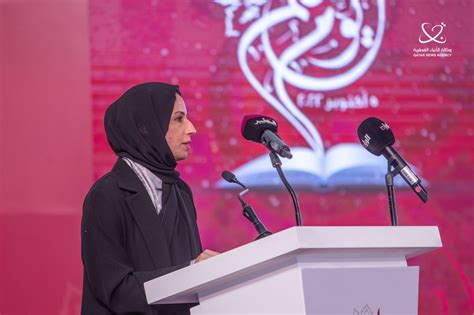 وزير التربية والتعليم المعلم يمثل حجر الزاوية في بناء رأس مال قطر البشري شبكة مرسال قطر