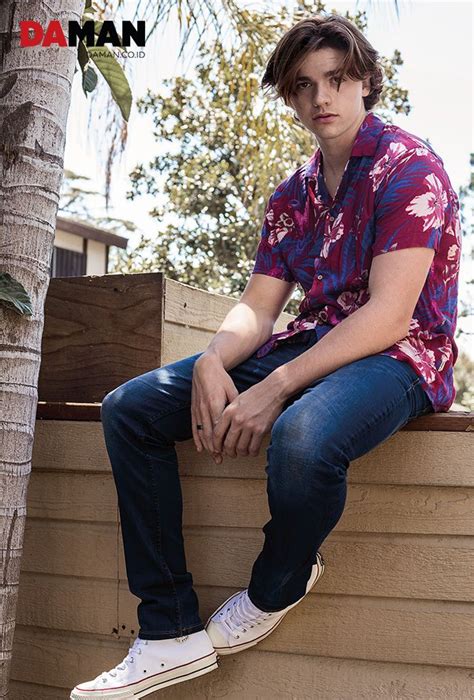Exclusive Interview With Super And The Kissing Booth Star Joel Courtney Da Man Magazine