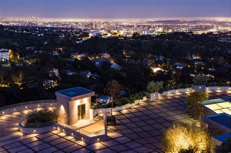 Travis Scott Buyer Of 235m Los Angeles Mansion Photos Pricey Pads