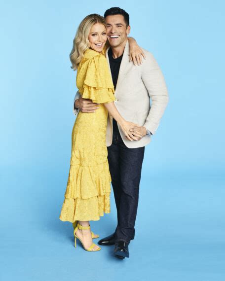 Kelly Ripa And Mark Consuelos Make Official ‘live Co Host Debut With New