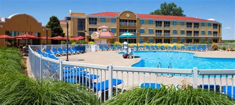Cedar Point Sandcastle Suites Hotel Sandusky Oh Deals Photos