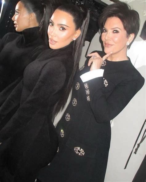 kardashian fans call out kris jenner s embarrassing and cringe worthy message for daughter