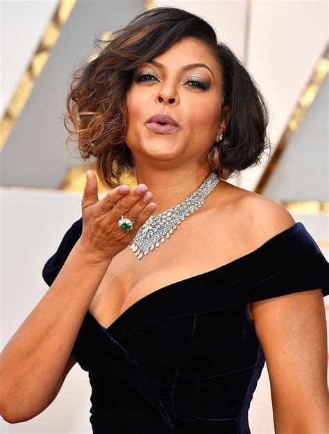 Check Out Taraji P Henson Proudly Showing Off Her Thin Waist And Side