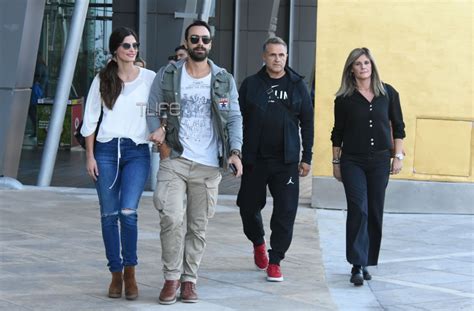 Από μικρή είχε κλίση στις θετικές επιστήμες. Σάκης Τανιμανίδης - Χριστίνα Μπόμπα: Πιασμένοι χέρι-χέρι ...