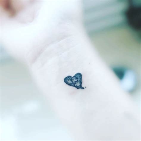 73 Cute Small Aesthetic Tattoos Images In 2019 Aesthetic Tattoo