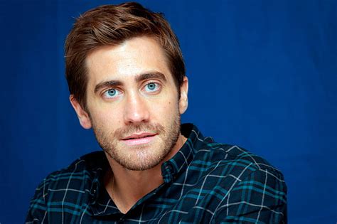 Hd Wallpaper Portrait Shirt Jake Gyllenhaal Love And Other Drugs