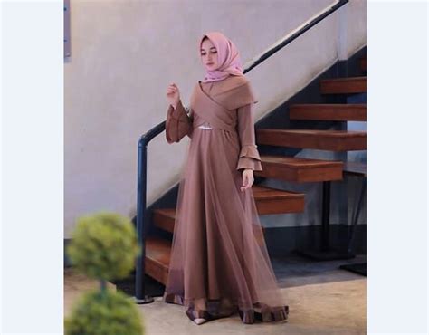 100+ Inspirasi Baju Kebaya Modern 2019 Terbaru dan ...