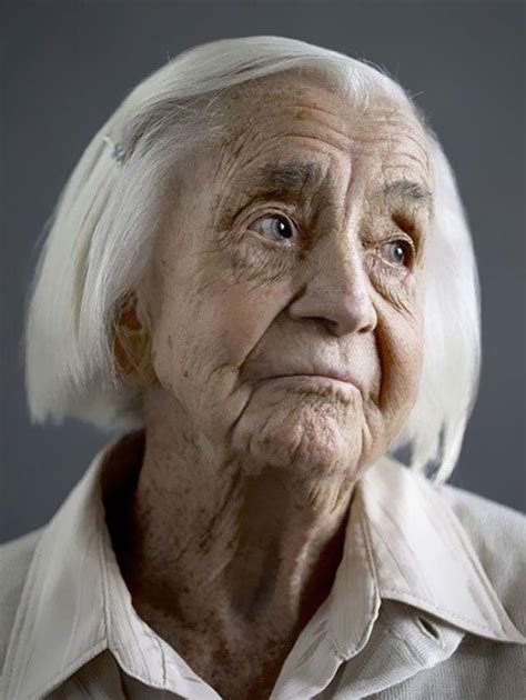 Espectaculares Retratos De Personas Mayores De 100 Años Por Karsten