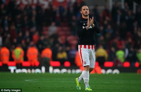 Marko Arnautovic Is Doing Really Well He Isn T Thinking About Contract Talks Stoke Manager