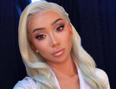 January 31, 1996), formerly known online as nycdragun is a transgender youtube vlogger who currently resides in virginia. Beauty Blogger, Nikita Dragun Age, Height, Ethnicity,