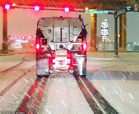 Winter Storm Diego Sweeps Across The Southern Us Dumping Snow Sleet