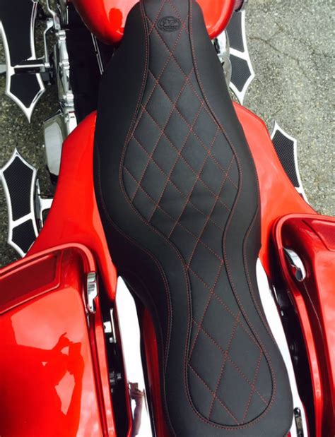 Custom Seat With Matching Red Stitching Motorcycle Seats Harley Bikes Bike Seat