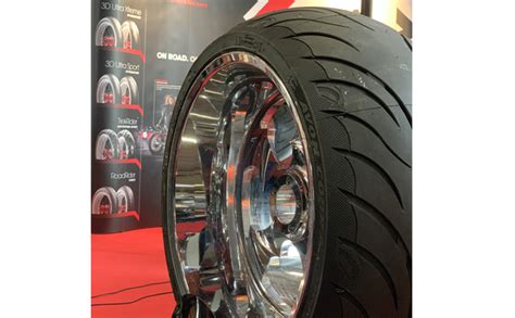 The cobra chrome is available in many sizes and in white wall. AVON COBRA CHROME - Motorcycle tyres - myNETmoto