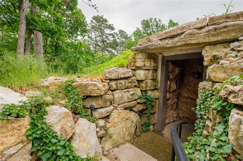 Once you explore our website you'll discover that we are not your ordinary eureka springs lodging! Eureka Springs Hobbit Caves | Eureka Springs Treehouses ...