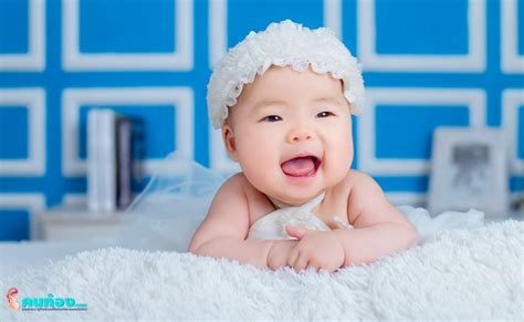 พัฒนาการเด็ก 6 เดือน มาดูสิว่า ลูกน้อยต้องทำอะไรได้บ้าง - Konthong.com | คนท้องดอทคอม