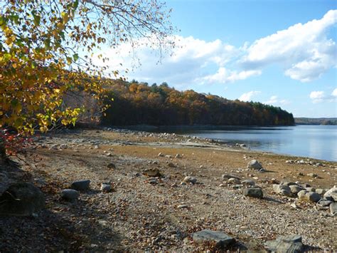 Shore Of Quabbin Reservoir Quabbin Reservoir Belchertown Flickr