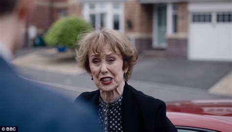 She is known for her work on uusi sherlock (2010), worzel gummidge (1979) and till death us do part (1965). Sherlock fans demand a spin-off show for Una Stubbs ...