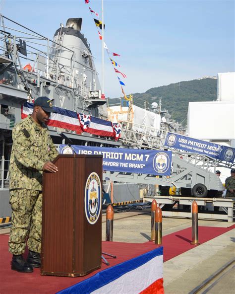 Dvids Images Uss Patriot Mcm 7 Change Of Command Image 4 Of 8