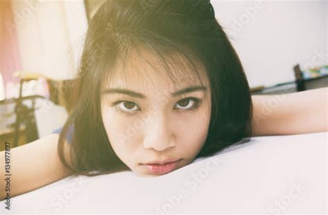 Cute Sexy Asian Girl Taking Selfie On The Bed Photo Libre De Droits Sur La Banque Dimages