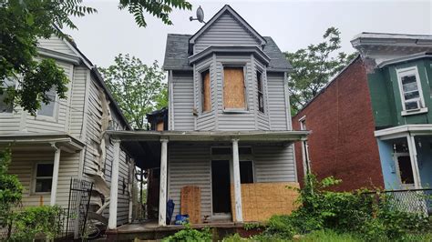 Open House At Vacant Home Gives A Glimpse At Baltimores Battle With