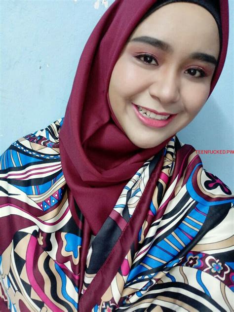 Jilbab Sange – Hijaber Cantik