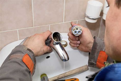 10 Plumbing Emergencies That Call For A Plumber The Smart Blogger