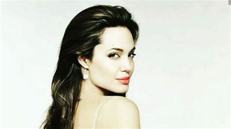 Angelina Jolie Took Off Her Clothes In This Photo And Took All Sighs