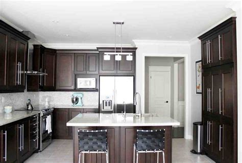 Browse 325 photos of maple kitchen cabinets. Dark Maple Kitchen Cabinets - Home Furniture Design