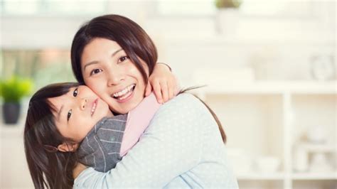 Ditinggal ibu belanja, anak dibawa kabur ayah kandung. 10 Cara Terapkan Positive Parenting yang Bisa Anda Coba ...