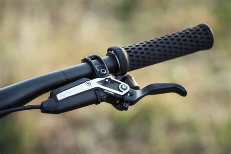 Review Sram Introduces New Code And Level Stealth Brakes