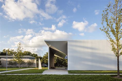 The Menil Collection Enriches Its Houston Campus Garage
