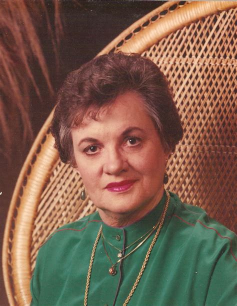 Dorothy M “Dot” Kuhn | Moss Funeral Home