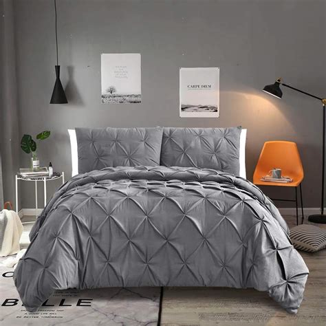 Find some of the most beautiful and comfortable luxury bedding brands from top designers all around the world. Best Gucci Bedding Confereter - The Best Home