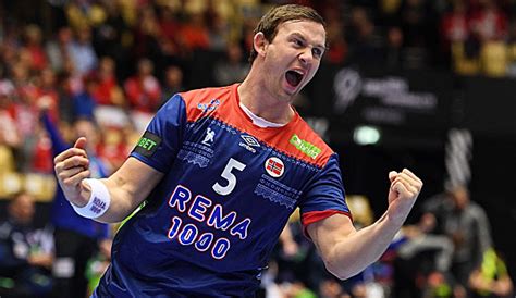 With a transfer to a new club and the sagosen hit the headlines recently with a shock move from parisian giants psg, where he played. Das ist Norwegens Superstar Sander Sagosen: "Vom Kaliber ...