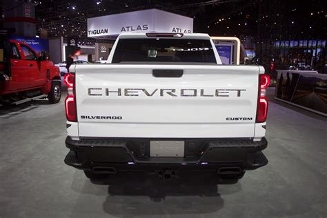 2021 Chevy Silverado 1500 Multi Flex Tailgate Pricing Gm Authority