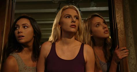 Exclusive Interview Pernicious Star Jackie Moore Talks Favorite Horror Films