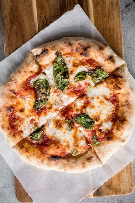 Easy Skillet Neapolitan Margherita Pizza Recipe Sourdough Pizza