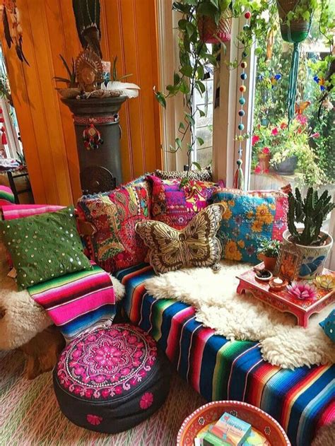 35 Chic Bohemian Decorating Ideas For Stunning Front Porch Interior